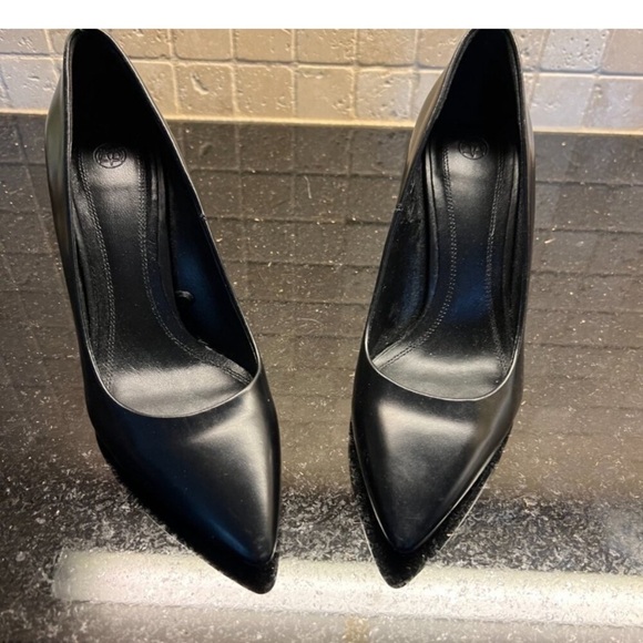 Massimo Dutti Black Classic Heels - Picture 3 of 5